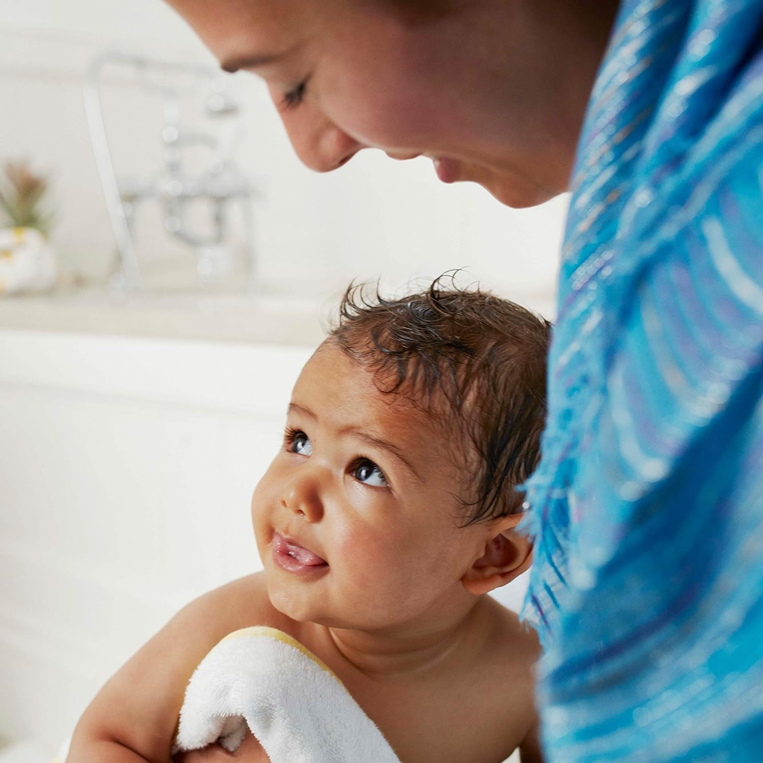 Baby Dove Tip to Toe Baby Body Wash For Baby's Sensitive Skin Sensitive Moisture Washes Away Bacteria, Fragrance-Free and Hypoallergenic Baby Soap, 13 Fl Oz (Pack of 3) - Image 9